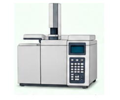 A bench-top Gas Chromatography (GC-MS) instrument with integrated detector and autosampler